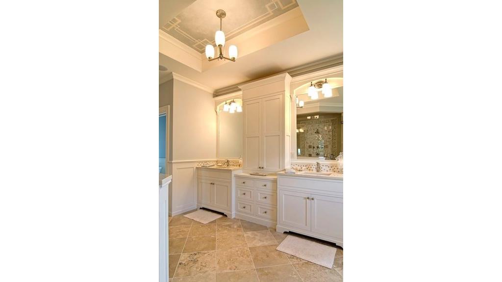 luxurious bathroom travertine tiles