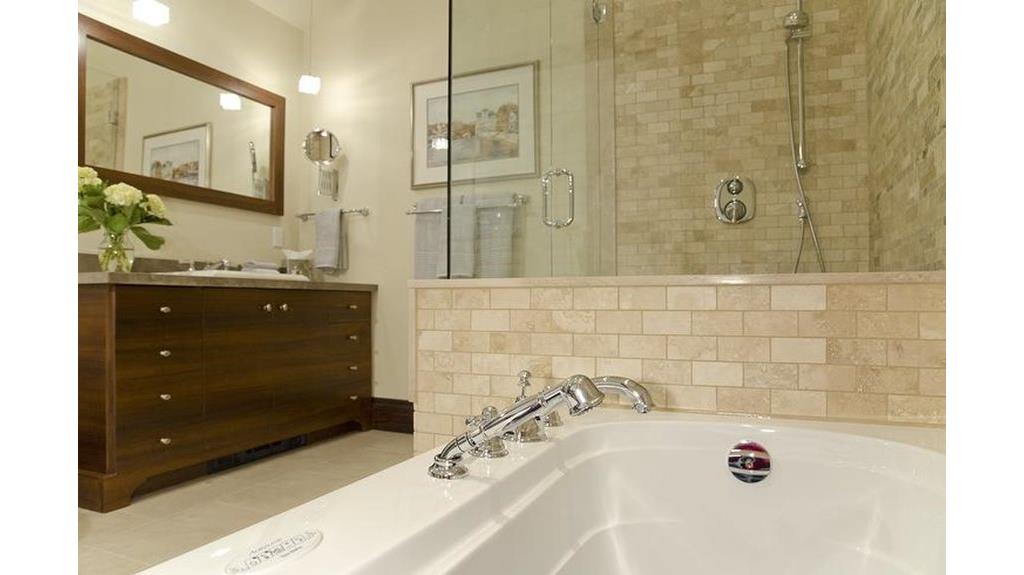 travertine tiles for bathroom