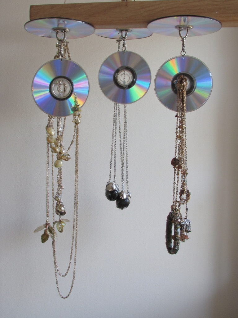 cd organisateur de bijoux diy