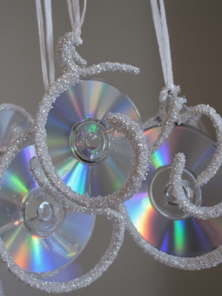 création d'ornement de CD scintillant