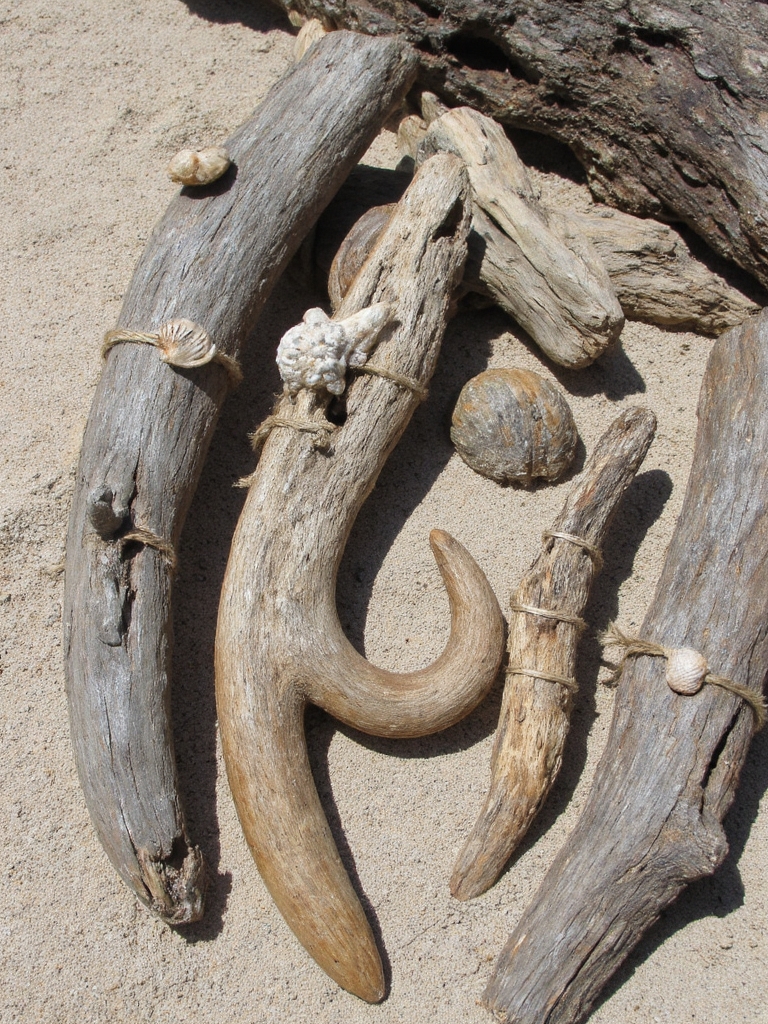 Crochets et crochets en bois flotté