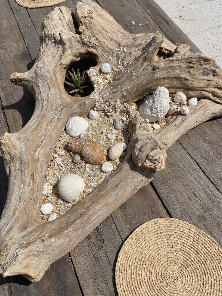 décoration de table en bois flotté rustique