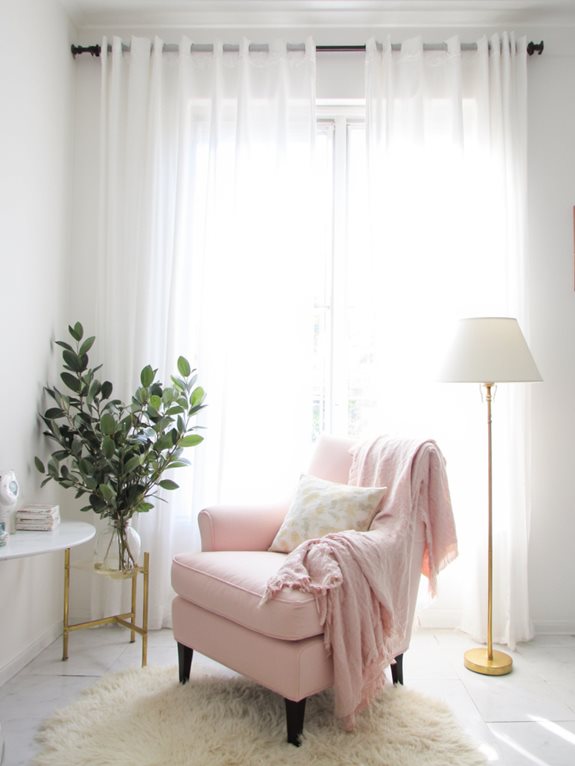 blanc éclatant et rose