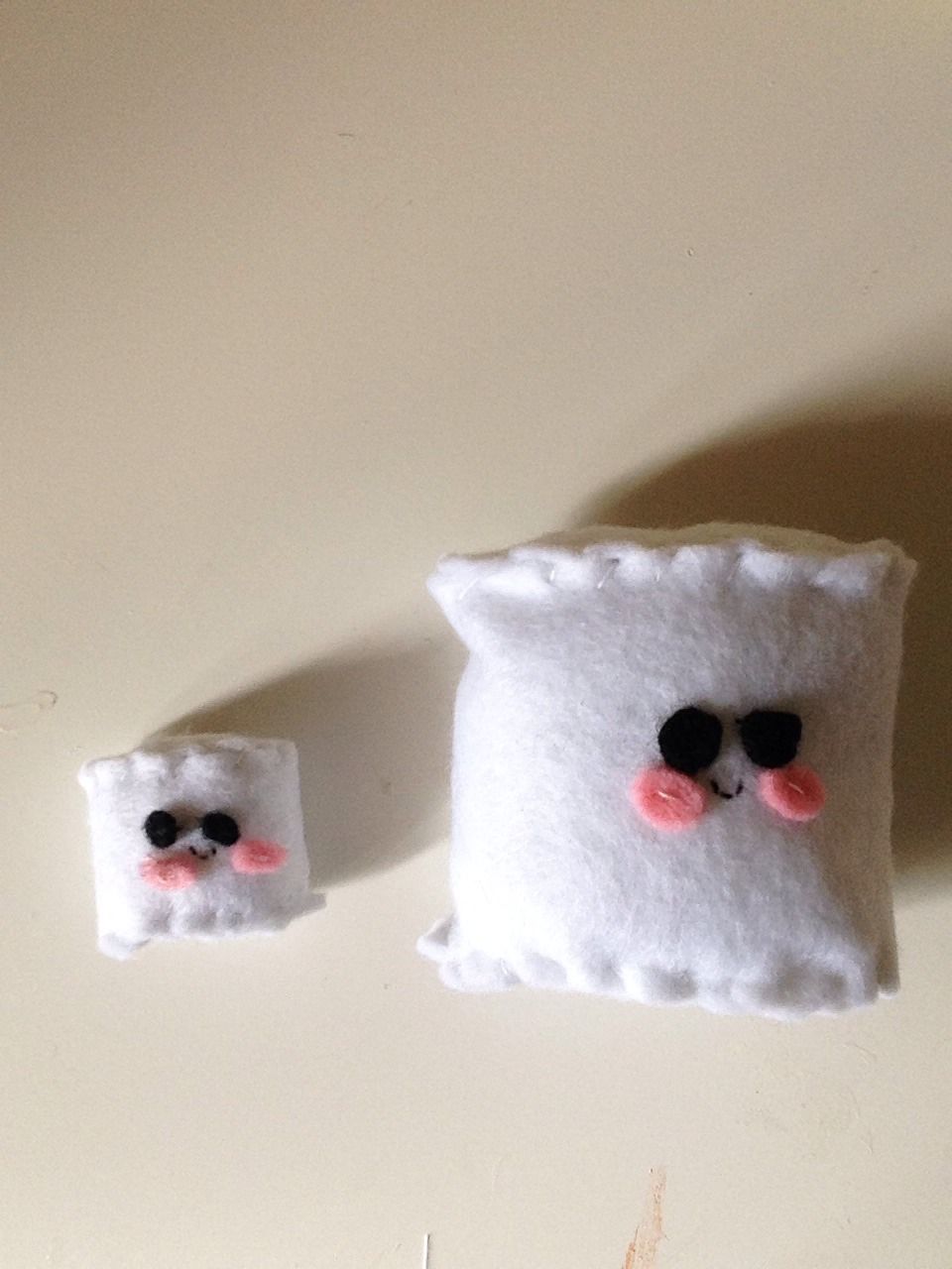 Marshmallows kawaii en feutrine DIY