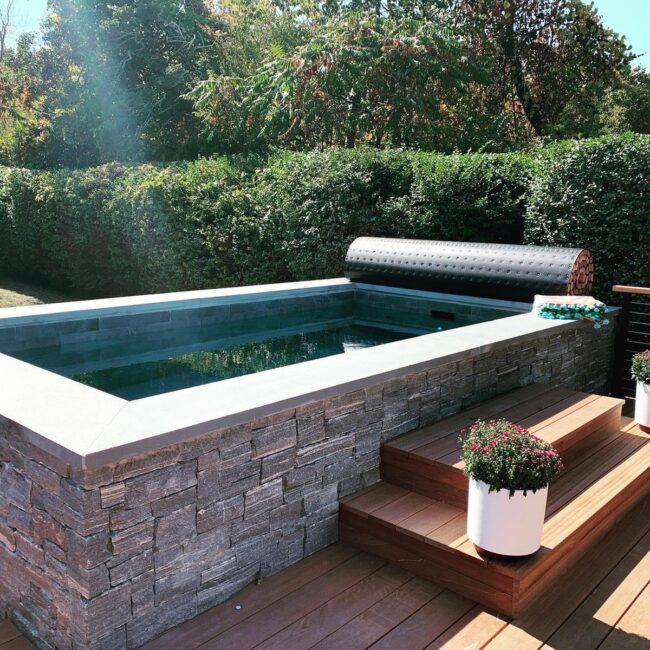 Piscine en pierre rustique chic