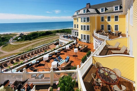 Deck en ipe au bord de la piscine Rhode Island